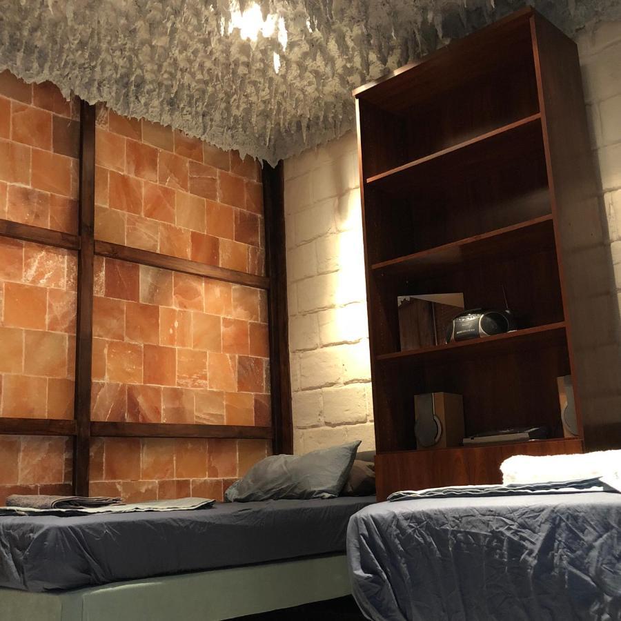 Parsa Homstay Madrid Exterior foto